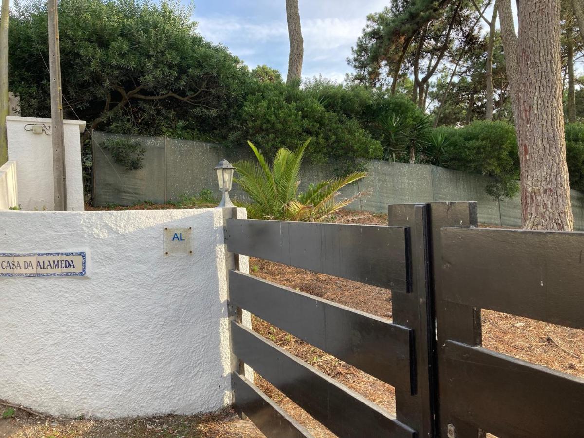 Moradia No Pinhal Com Piscina - Espaco E Privacidade Para As Suas Ferias! Синтра Экстерьер фото